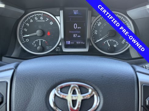 Used 2020 Toyota Tacoma SR5 image 29