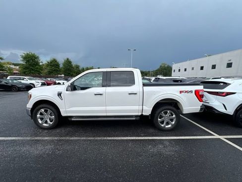 Used 2021 Ford F150 Lariat w/ Equipment Group 502A High AWD/4WD image 4