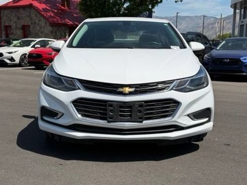 Used 2016 Chevrolet Cruze Premier FWD image 10