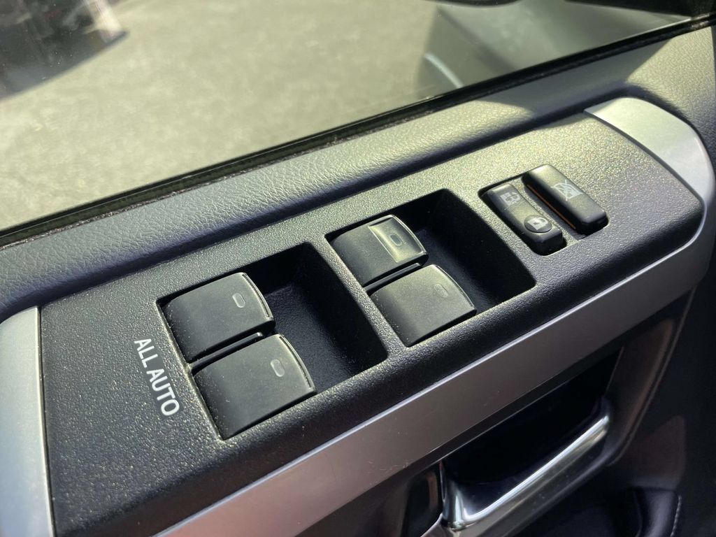 Used 2019 Toyota 4Runner SR5 RWD image 17