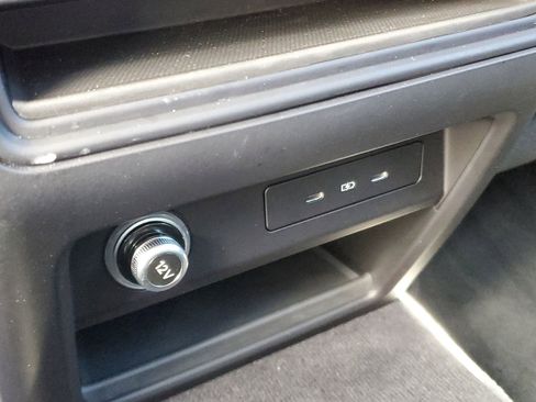 Used 2024 Porsche Cayenne image 14