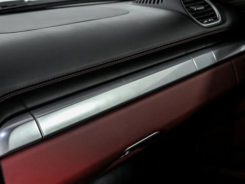 Used 2018 Porsche 718 Cayman S image 34