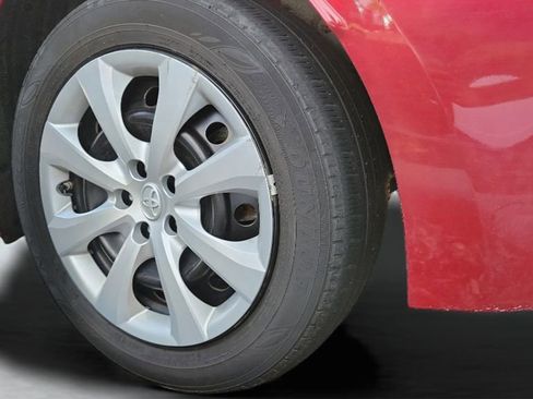 Used 2022 Toyota Corolla LE FWD image 11