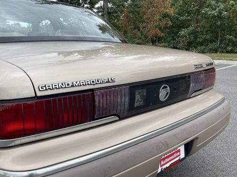 Used 1993 Mercury Grand Marquis LS image 4