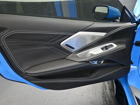 Used 2024 Chevrolet Corvette Z06 RWD image 4