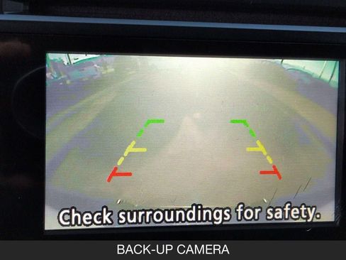 Used 2018 Nissan Titan S w/ S Utility Package image 18