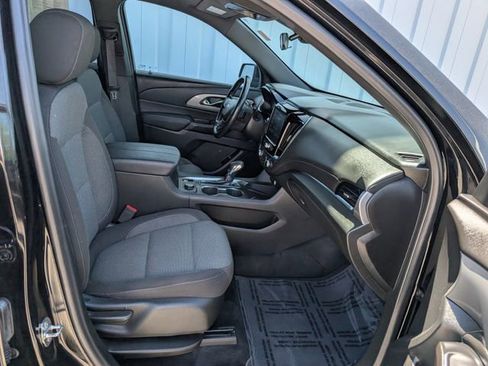 Used 2023 Chevrolet Traverse LT AWD/4WD image 33