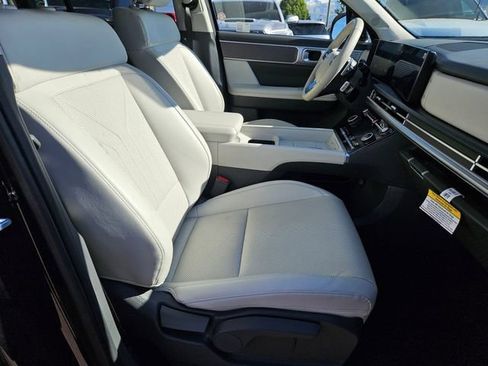 Used 2026 Hyundai Santa Fe SEL AWD/4WD image 32