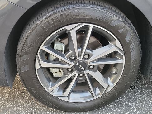 Used 2023 Kia Forte LXS image 25