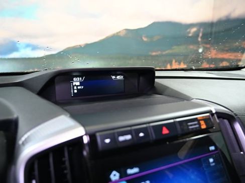 Used 2022 Subaru Ascent Limited w/ Technology Package image 37