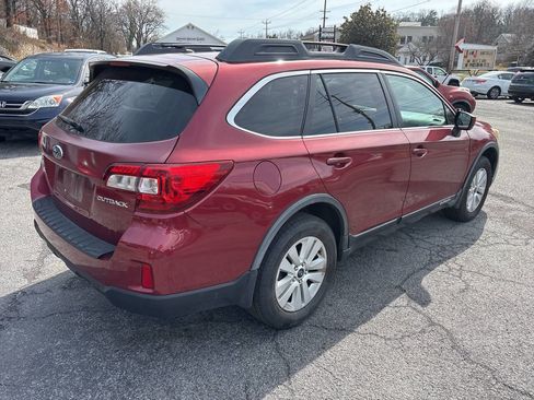 Used 2015 Subaru Outback 2.5i Premium image 10