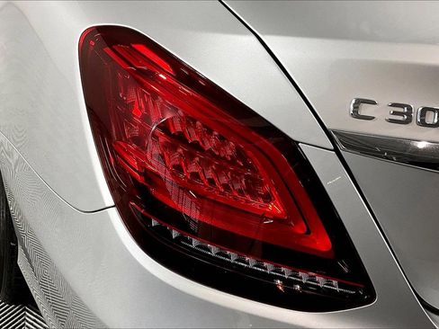 Used 2019 Mercedes-Benz C 300 Sedan image 28