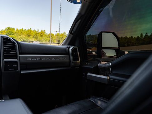 Certified 2019 Ford F250 Lariat w/ Lariat Value Package AWD/4WD image 28