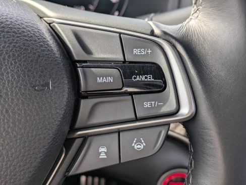 Used 2018 Honda Accord Sport image 22