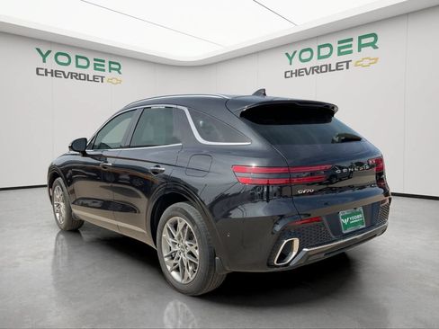 Used 2023 Genesis GV70 2.5T w/ Advanced Package AWD/4WD image 10