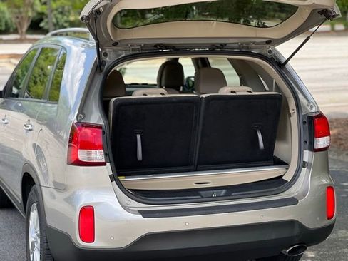 Used 2015 Kia Sorento LX FWD image 43