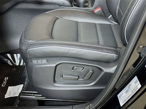 New 2025 MAZDA CX-5 AWD 2.5 S w/ Preferred Package image 17