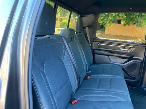 Used 2021 RAM 1500 Big Horn AWD/4WD image 39