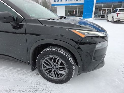 Used 2022 Nissan Rogue S image 24