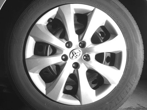Used 2025 Toyota Corolla LE FWD image 17