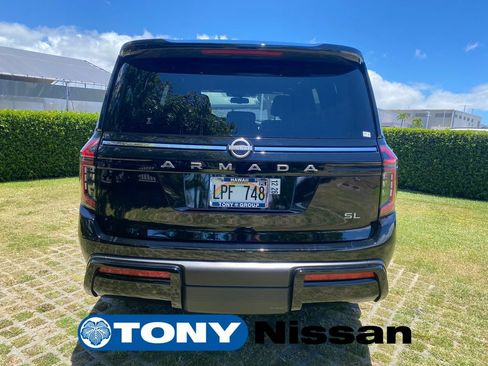 Used 2025 Nissan Armada SL w/ Captain's Chari Seat Package RWD image 6
