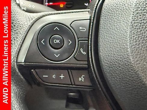 Used 2022 Toyota RAV4 LE AWD/4WD image 14