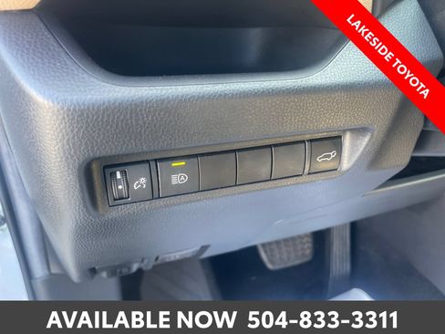 Certified 2020 Toyota RAV4 XLE w/ Convenience Package FWD image 27