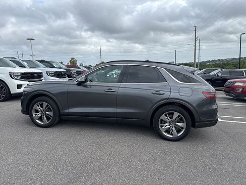 Used 2022 Genesis GV70 3.5T Sport w/ Cargo Package AWD/4WD image 4