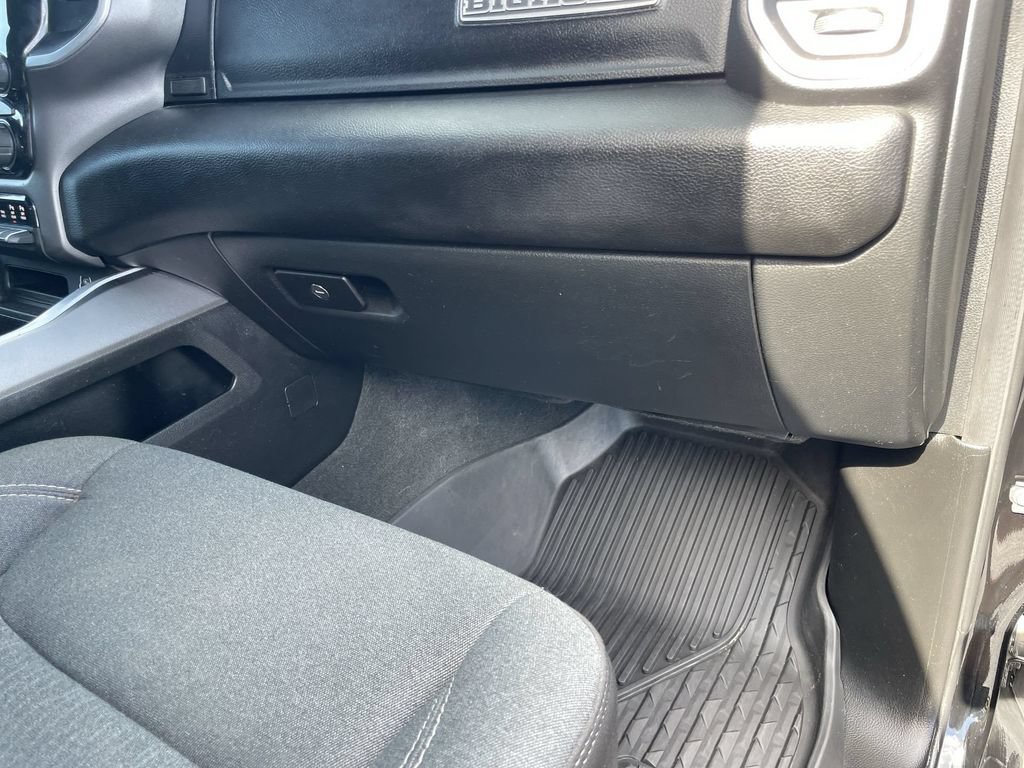 Used 2022 RAM 1500 Big Horn AWD/4WD image 34