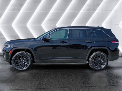 New 2026 Jeep Grand Cherokee Altitude