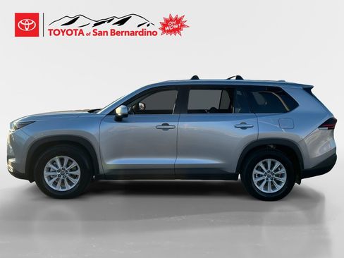 New 2026 Toyota Grand Highlander AWD Hybrid image 2