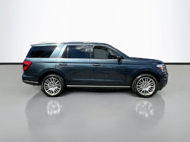 Used 2022 Ford Expedition Limited AWD/4WD image 4