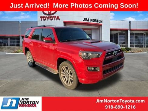 Used 2022 Toyota 4Runner TRD Sport image 1