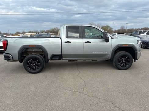 Used 2025 GMC Sierra 2500 Pro image 6
