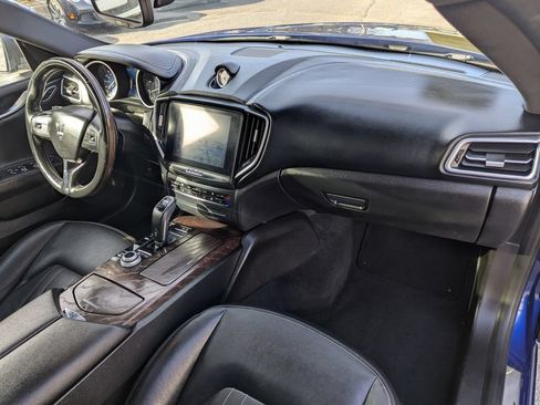 Used 2019 Maserati Ghibli S Q4 AWD/4WD image 33