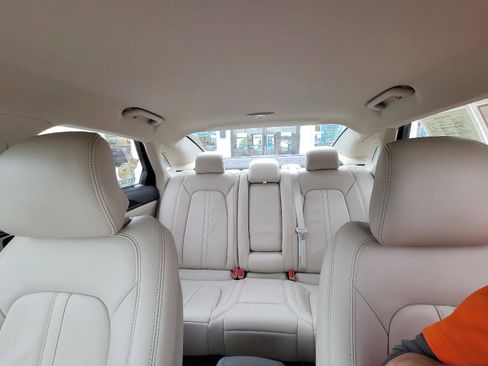 Used 2019 Lincoln MKZ Reserve FWD image 24