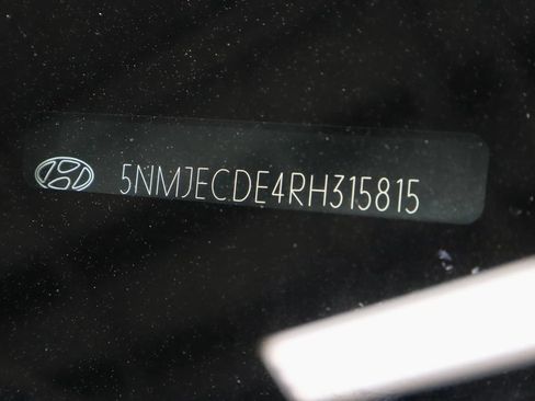Certified 2024 Hyundai Tucson Limited AWD/4WD image 38