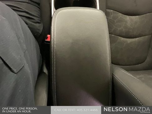Used 2018 Chevrolet Volt LT w/ Comfort Package FWD image 39