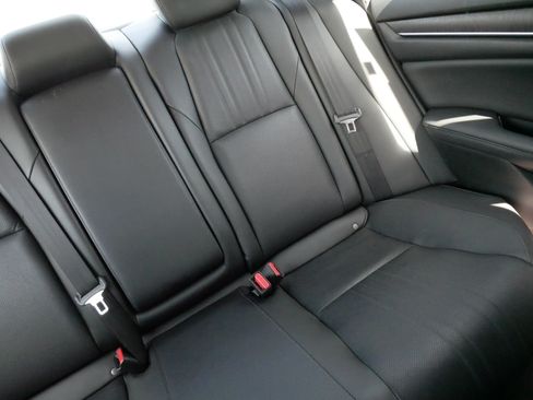 Used 2021 Honda Accord EX-L image 14