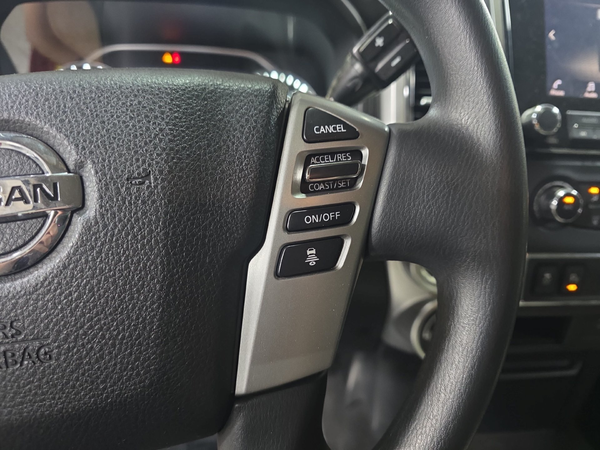Used 2021 Nissan Titan SV w/ Accessory Utility Package AWD/4WD image 18