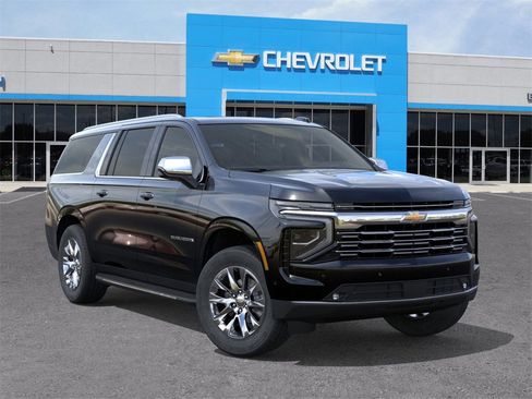New 2025 Chevrolet Suburban Premier image 7