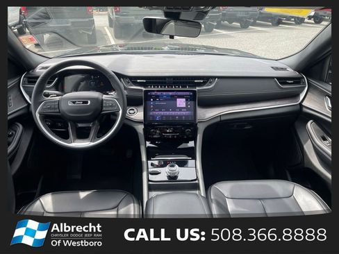 New 2025 Jeep Grand Cherokee Limited AWD/4WD image 24