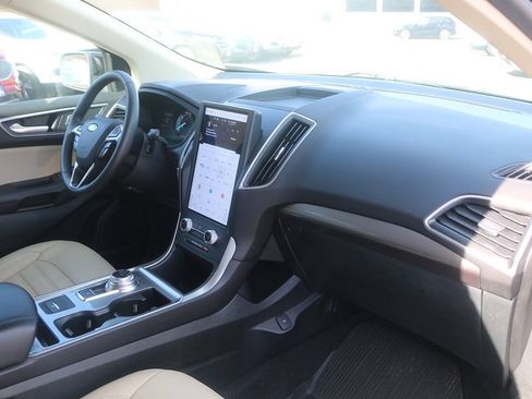 Certified 2024 Ford Edge SEL w/ Convenience Package AWD/4WD image 26