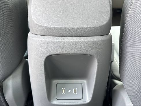 Used 2024 Hyundai Elantra SEL FWD image 25