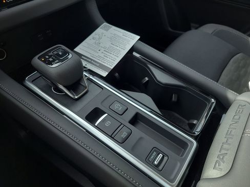 New 2026 Nissan Pathfinder SV image 19