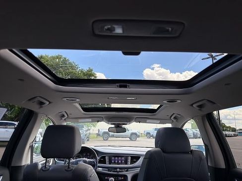 Used 2020 Buick Enclave Premium w/ Sun and Sites Package AWD/4WD image 22