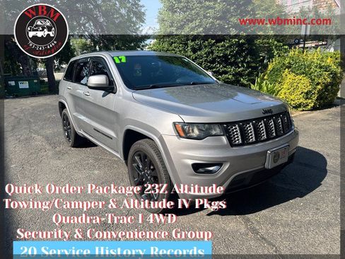 Used 2017 Jeep Grand Cherokee Altitude AWD/4WD image 1