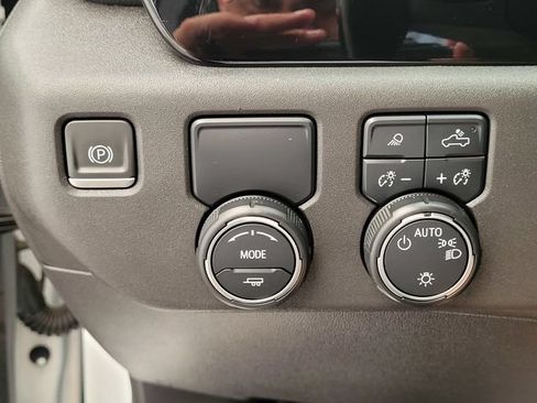 Used 2022 Chevrolet Silverado 1500 LT w/ Safety Package RWD image 16