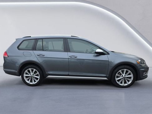Used 2019 Volkswagen Golf Alltrack S AWD/4WD image 3