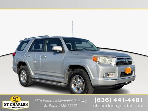 Used 2013 Toyota 4Runner 4WD image 1